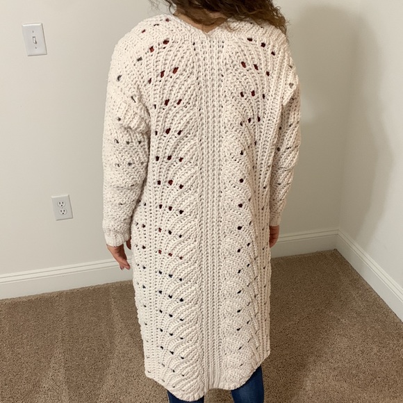 Long Sleeve Cardigan - Picture 2 of 4